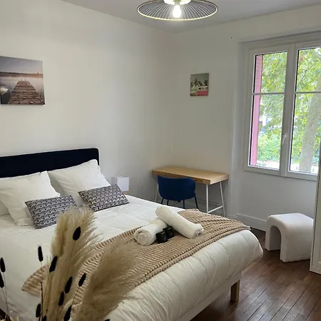 Hotel na wodzie Relais De Commerce *